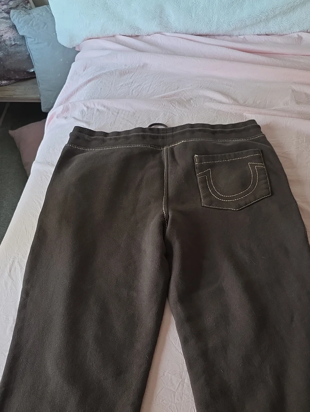 TRUE RELIGION JOGGERS XL